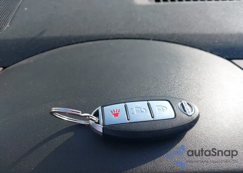 2011 Nissan Pathfinder Silver from USA, damaged, VIN 5N1AR1NBXBC608552